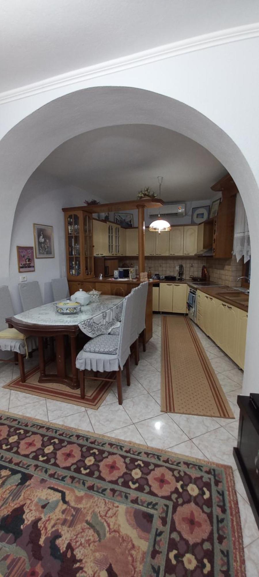 Marbi Guest House Gjirokastër Exteriör bild